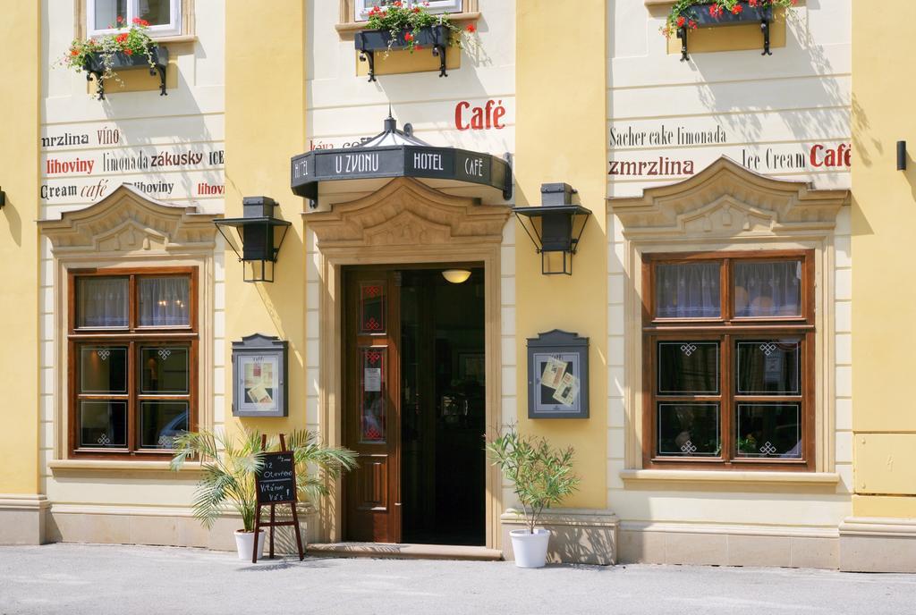 Hotel U Zvonu Vrchlabí Exteriör bild